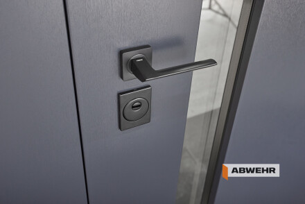 Two and a half doors with thermal breake model Tower characteristics Termix 1200